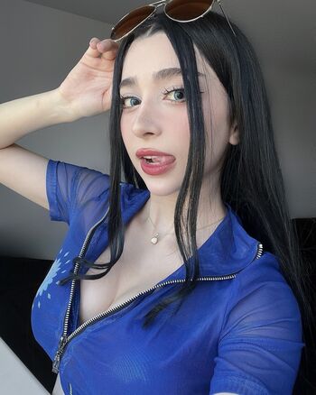 Full leaked Miruqi private onlyfans photo