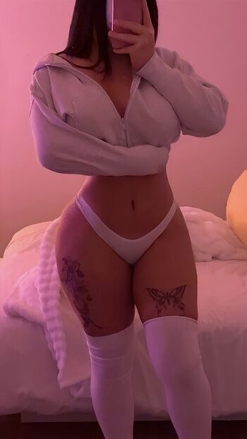 Full leaked Mirzaxox private onlyfans photo