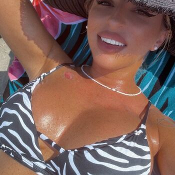 Full leaked Miss ema devine private onlyfans photo