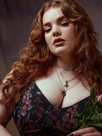 Full leaked Missdeadlyred private onlyfans photo