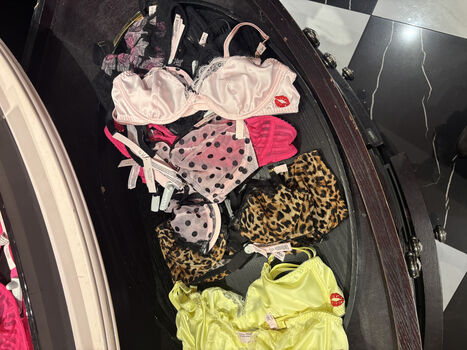 Full leaked Missmadameelvira private onlyfans photo