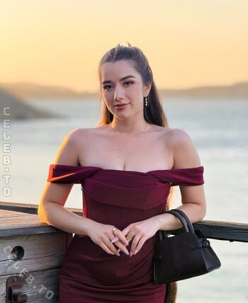 Full leaked Missmikkaa private onlyfans photo