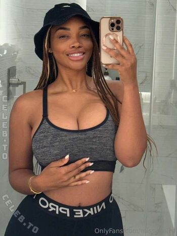 Full leaked Missvenice private onlyfans photo