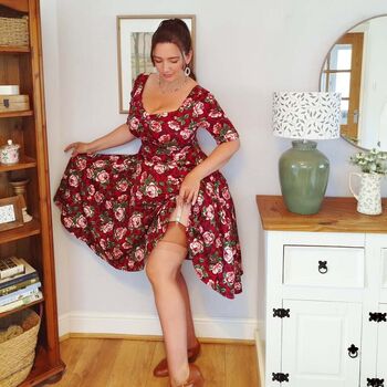 Full leaked Missvintagedresses private onlyfans photo