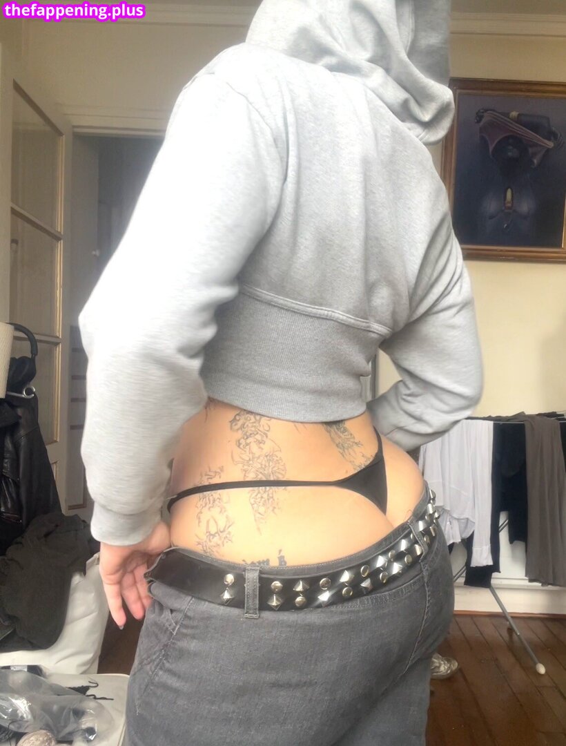 Mmmrian / https: / semicouture / semicouture_official Φωτογραφία Γυμνών OnlyFans #5