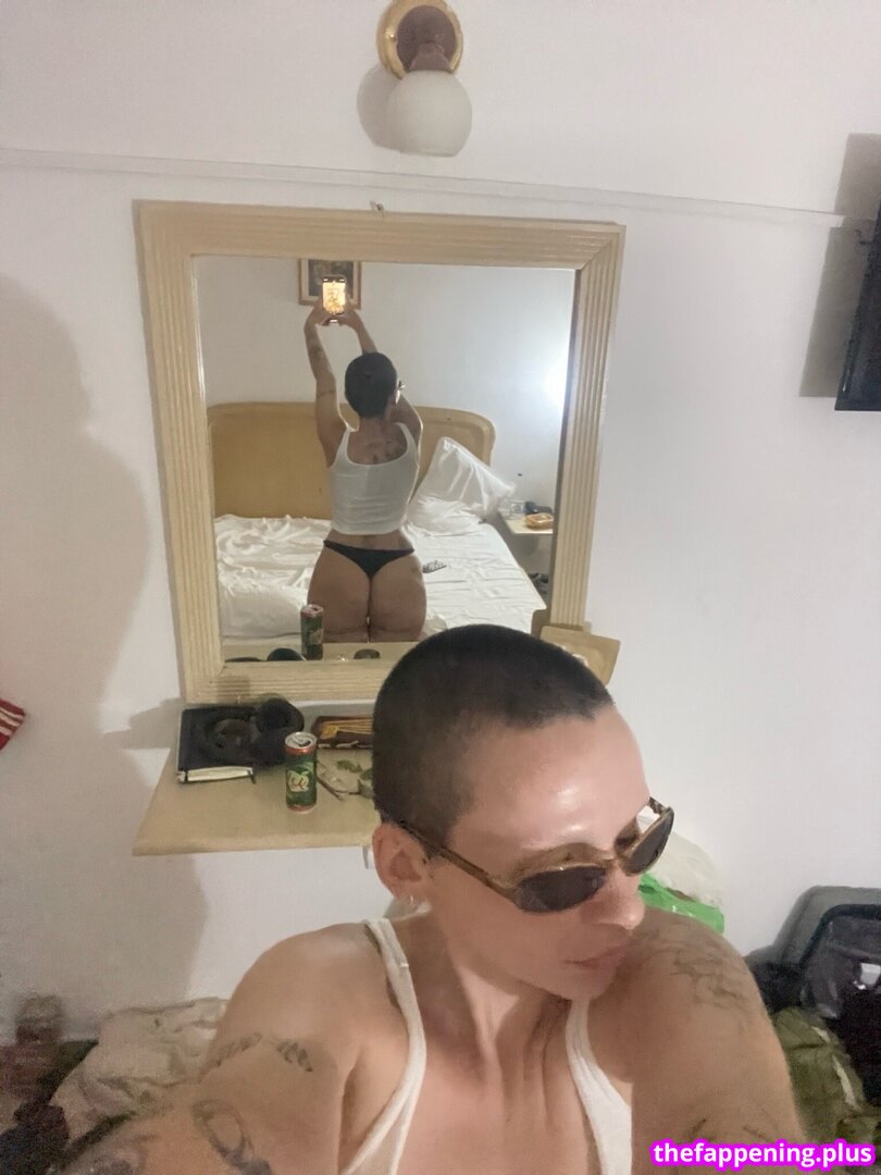 Mmmrian / https: / semicouture / semicouture_official Foto OnlyFans Nuda #7