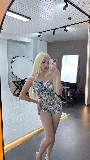 Full leaked Mochidolll private onlyfans photo