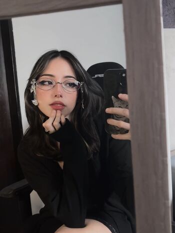 Full leaked Mocking jpg private onlyfans photo