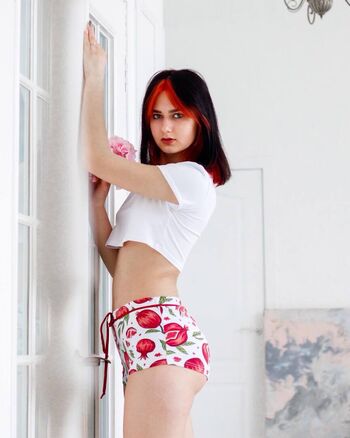 Full leaked Model olya page private onlyfans photo