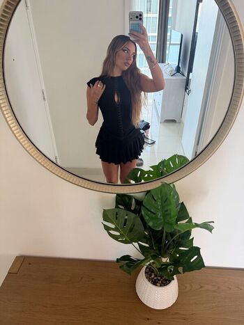 Full leaked Emejota/ private onlyfans photo