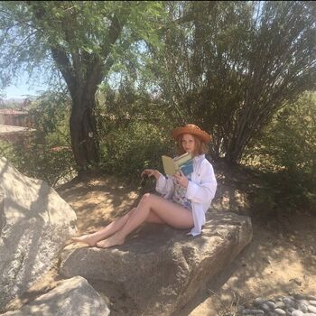 Molly Quinn