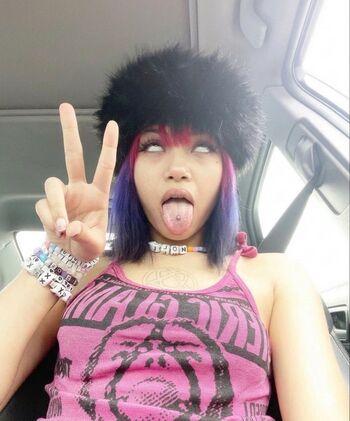 Molly Santana