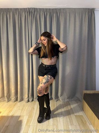 Full leaked Mollylollygollygosh private onlyfans photo