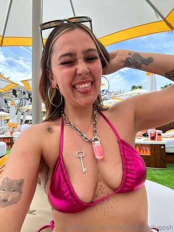 Full leaked Mollylollygollygosh private onlyfans photo