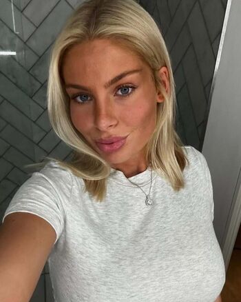 Full leaked Mollymercedes private onlyfans photo
