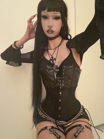Full leaked Moly sika private onlyfans photo