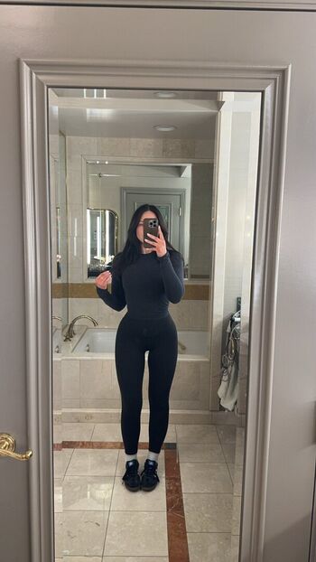 Full leaked Mommygirl page private onlyfans photo