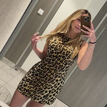 Full leaked Mommygirl private onlyfans photo