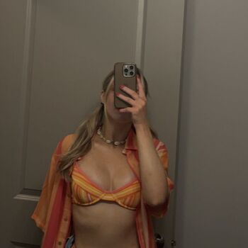 Full leaked Mommygirl private onlyfans photo