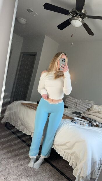 Full leaked Mommygirl private onlyfans photo