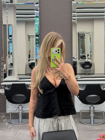 Full leaked Monawithoutlisa private onlyfans photo