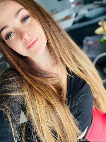Full leaked Moneydomk private onlyfans photo