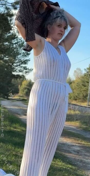 Full leaked Monia private onlyfans photo