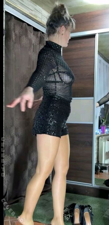 Full leaked Monia private onlyfans photo