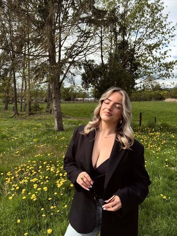 Full leaked Monica estelle private onlyfans photo