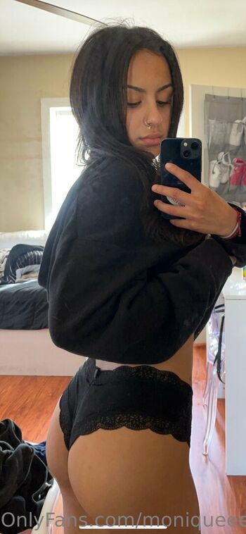 Full leaked Moniqueee private onlyfans photo