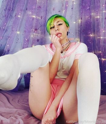 Full leaked Moonbabyfuxk private onlyfans photo