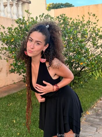 Full leaked Moonkalimah page private onlyfans photo