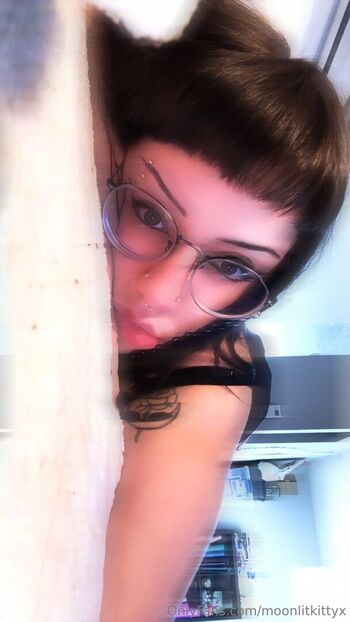 moonlitkittyx