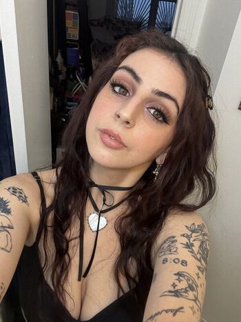 Full leaked Moonlitpisces private onlyfans photo