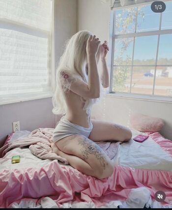 Full leaked Moonlitvivi private onlyfans photo