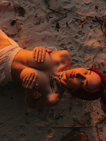 moonse_elena