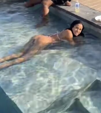 Full leaked Mouna team nasdas private onlyfans photo
