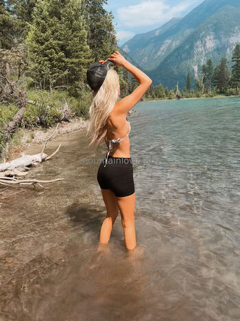 Full leaked Mountainlovinlady private onlyfans photo
