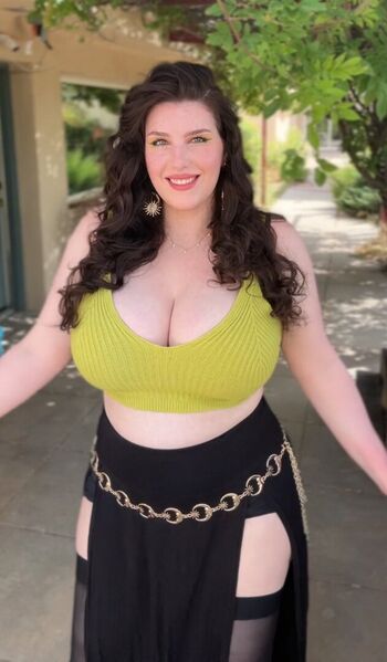 Full leaked Moxymary private onlyfans photo