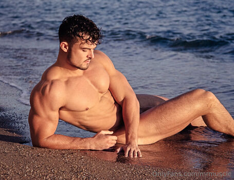 Full leaked Mrmuscle private onlyfans photo