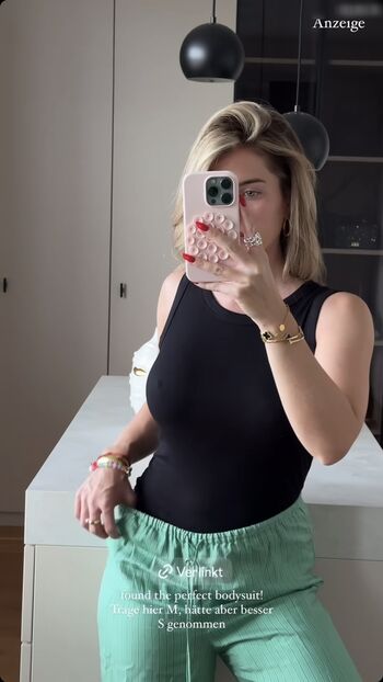 Full leaked Mrs bella private onlyfans photo