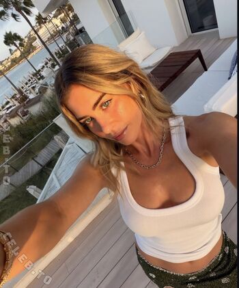 Full leaked Mrs bella private onlyfans photo