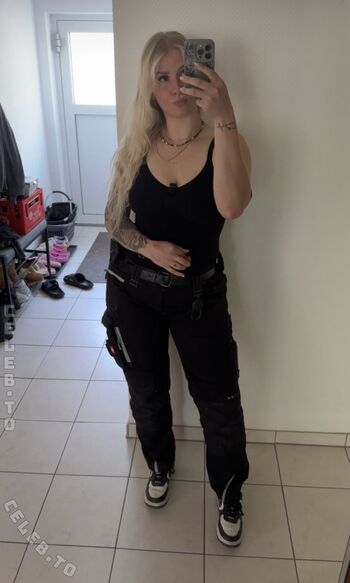 Full leaked Mrssecret private onlyfans photo