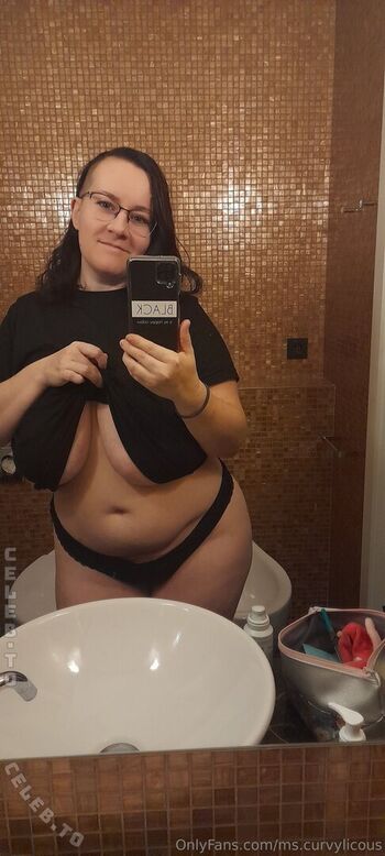Full leaked Ms curvylicous private onlyfans photo
