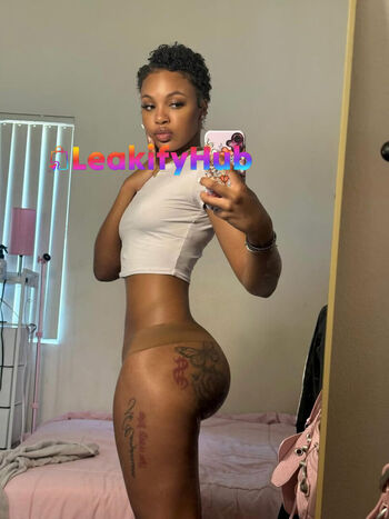 Full leaked Ms lia baby private onlyfans photo