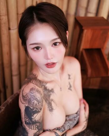 Full leaked Mueylix private onlyfans photo
