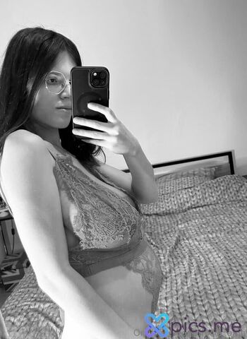 Full leaked Mxlle aina private onlyfans photo