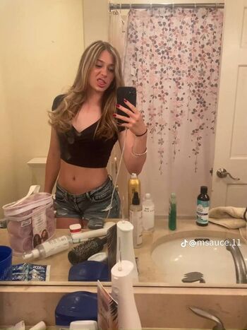 Full leaked Mya saucier private onlyfans photo