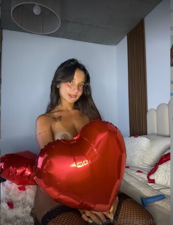 Full leaked Mycutelana private onlyfans photo
