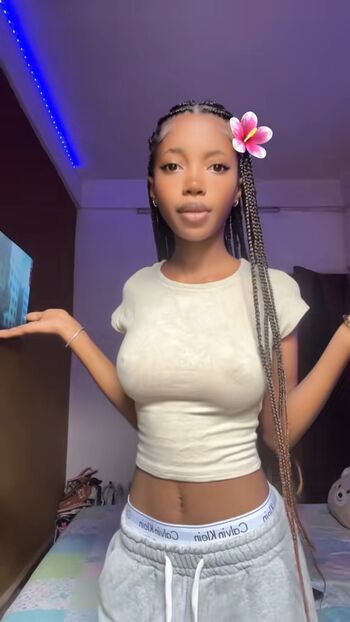 Full leaked Mylah rabemananjara private onlyfans photo